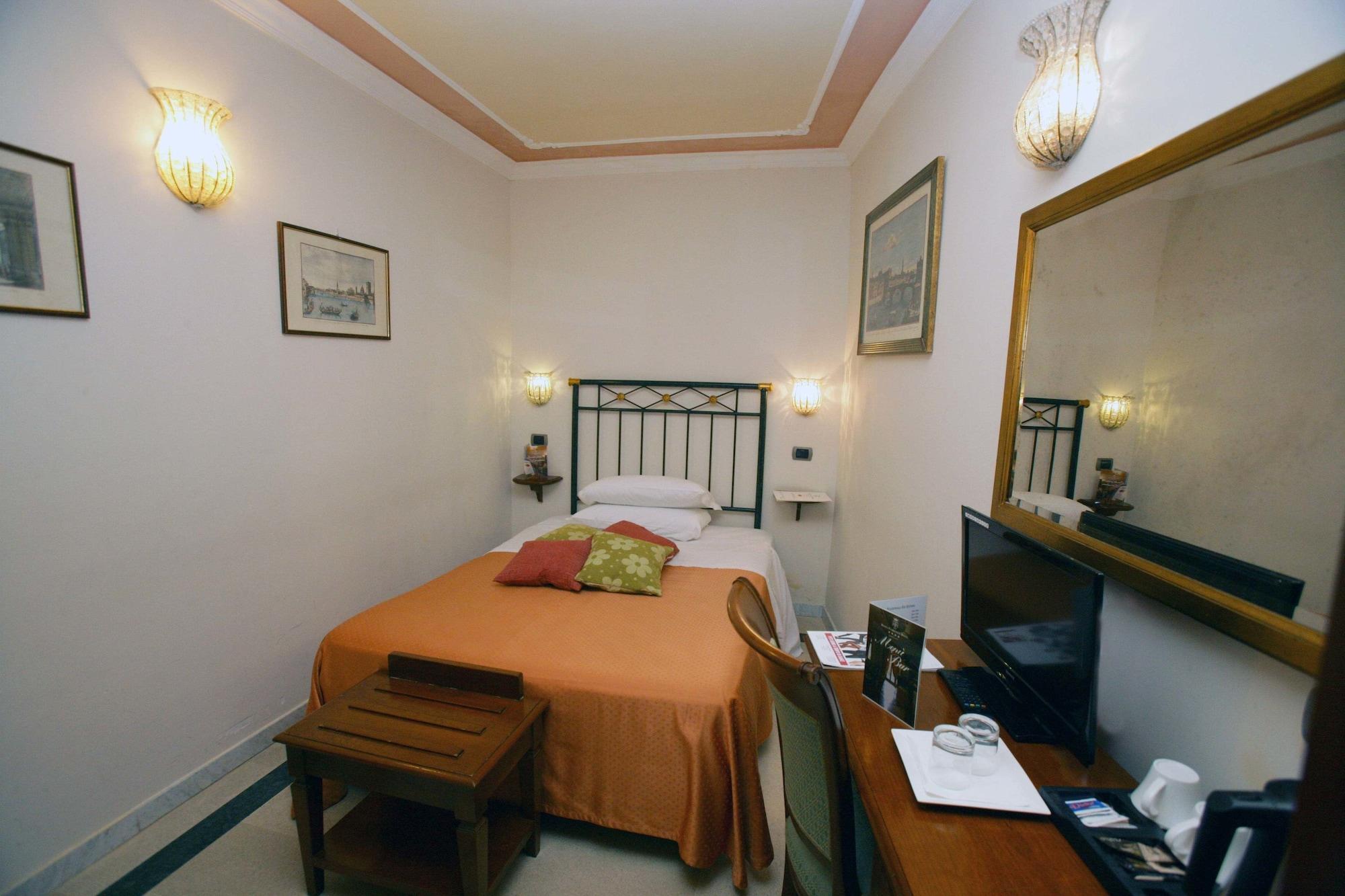 Domus Florentiae Hotel Firenze Bagian luar foto