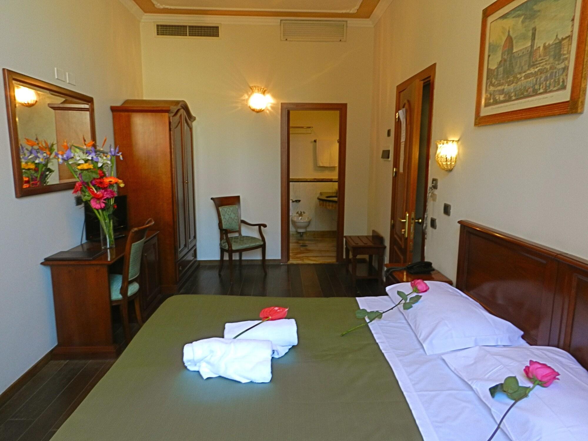 Domus Florentiae Hotel Firenze Bagian luar foto
