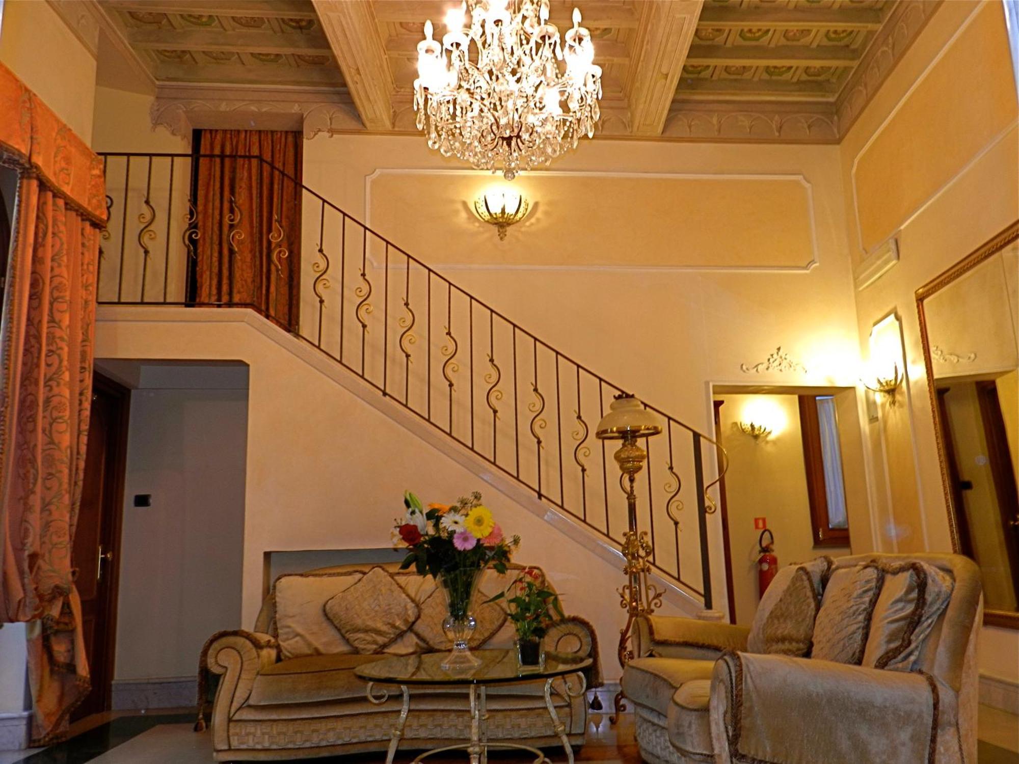 Domus Florentiae Hotel Firenze Bagian luar foto