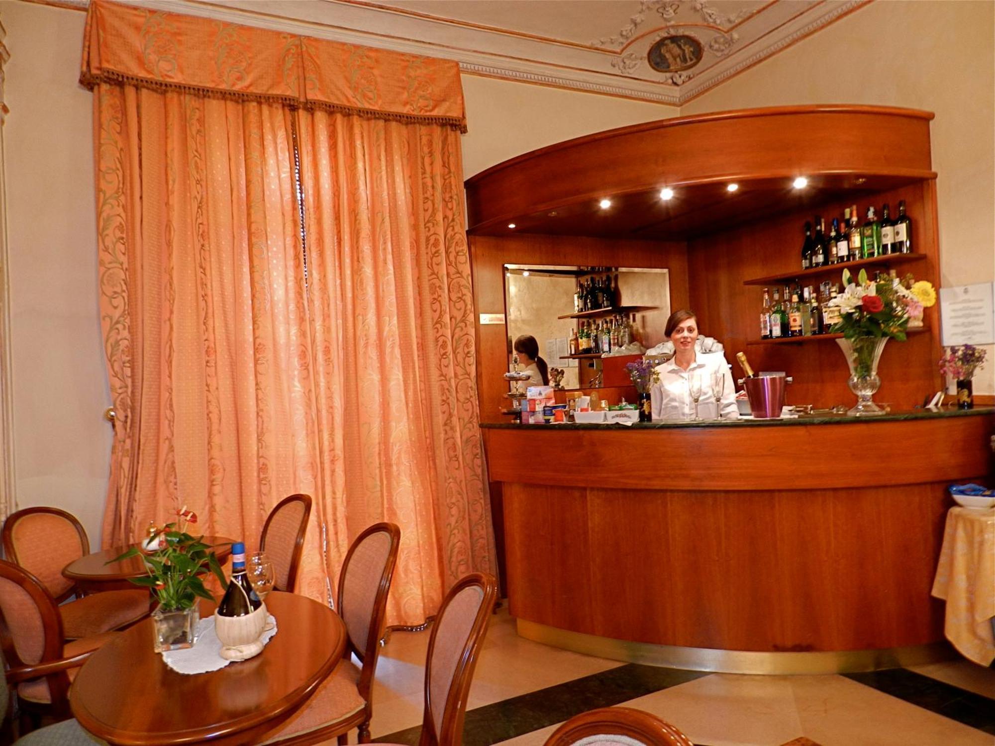 Domus Florentiae Hotel Firenze Bagian luar foto
