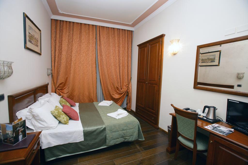 Domus Florentiae Hotel Firenze Bagian luar foto