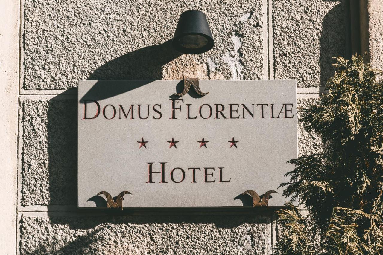 Domus Florentiae Hotel Firenze Bagian luar foto